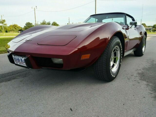 Chevrolet Corvette 1977 image number 1