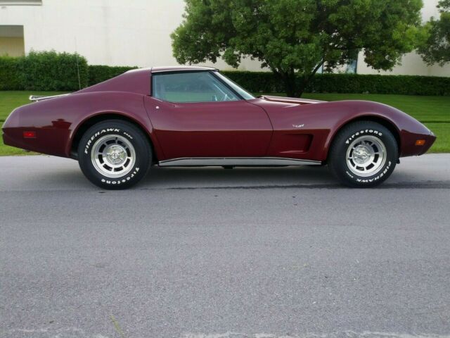 Chevrolet Corvette 1977 image number 32