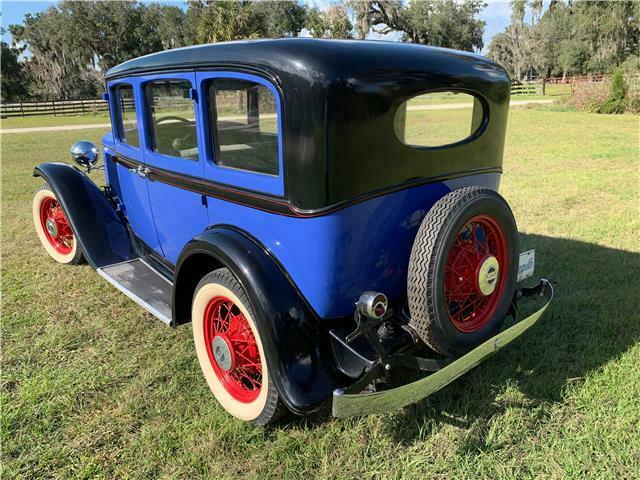 Plymouth sedan 1931 image number 4