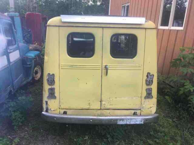 Willys-Overland delivery wagon 1951 image number 2