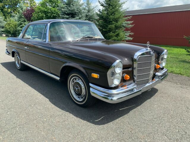 Mercedes-Benz 280SE 2.8 6 cyl 2 Door Coupe 1969 image number 1