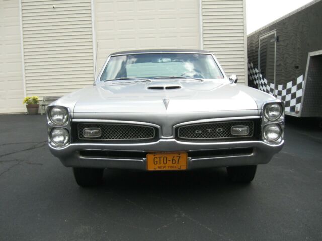 Pontiac GTO 1967 image number 2