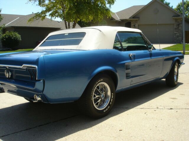 Ford Mustang 1967 image number 2