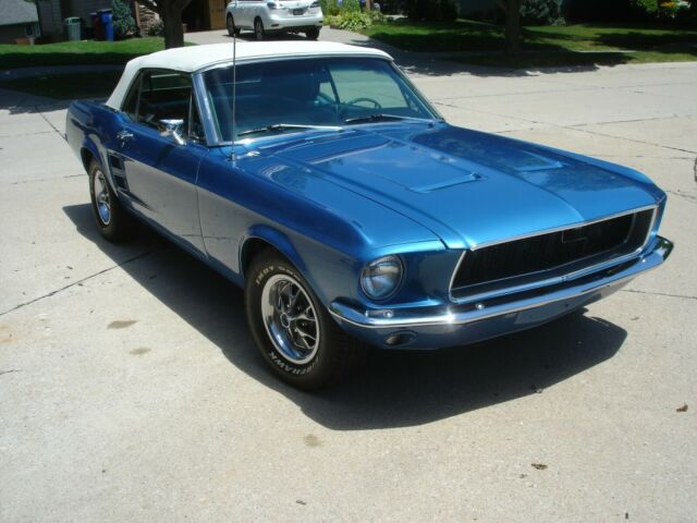 Ford Mustang 1967 image number 30