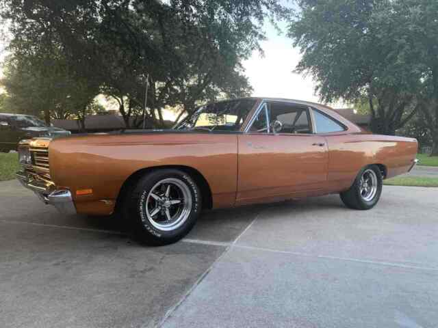 Plymouth Roadrunner 1969 image number 0