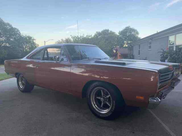 Plymouth Roadrunner 1969 image number 1