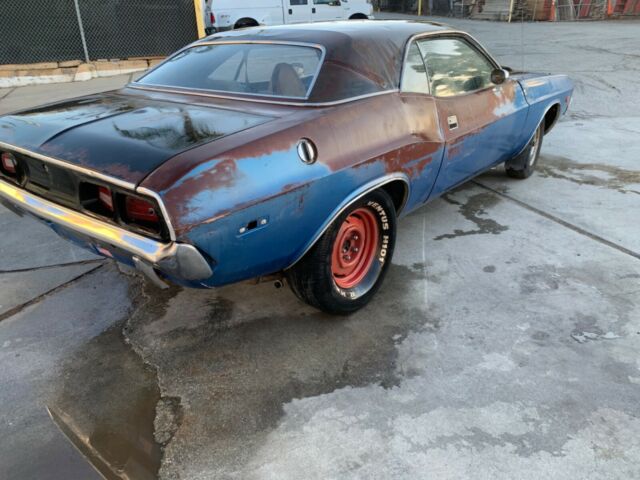 Dodge Challenger 1972 image number 0