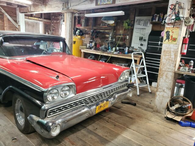 Ford Galaxie 1959 image number 27