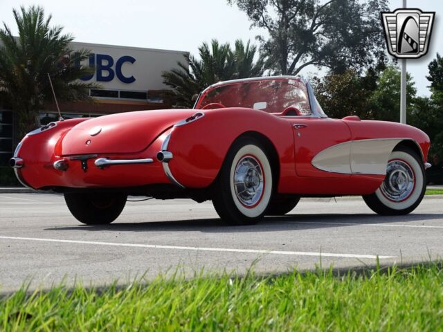 Chevrolet Corvette 1957 image number 7