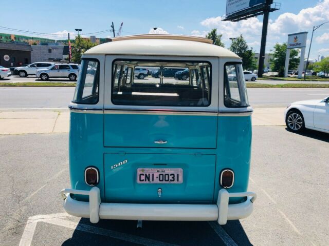 Volkswagen Bus/Vanagon 1972 image number 10