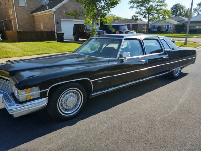 Cadillac Fleetwood 1974 image number 1