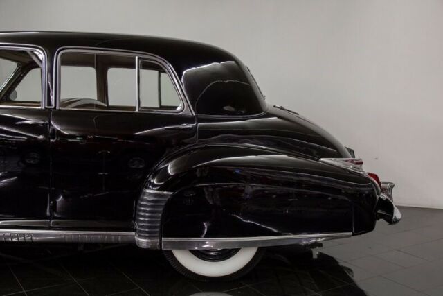 Cadillac Sixty-Special Fleetwood Imperial 1941 image number 7