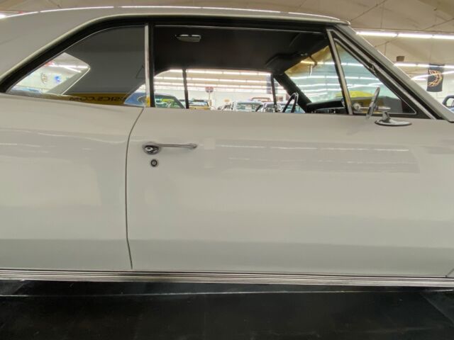 Chevrolet Chevelle 1966 image number 18