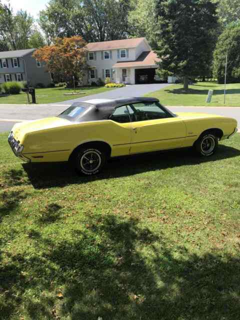 Oldsmobile Cutlass 1972 image number 2