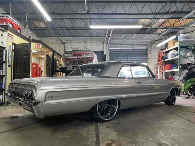 Chevrolet Impala 1964 image number 2