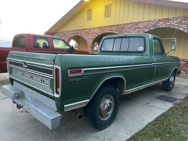 Ford F-350 1974 image number 1