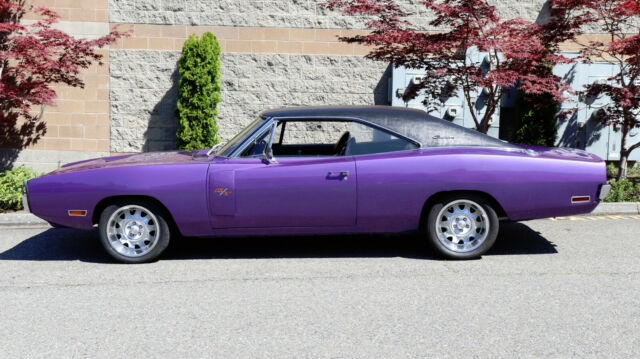 Dodge Charger 1970 image number 31