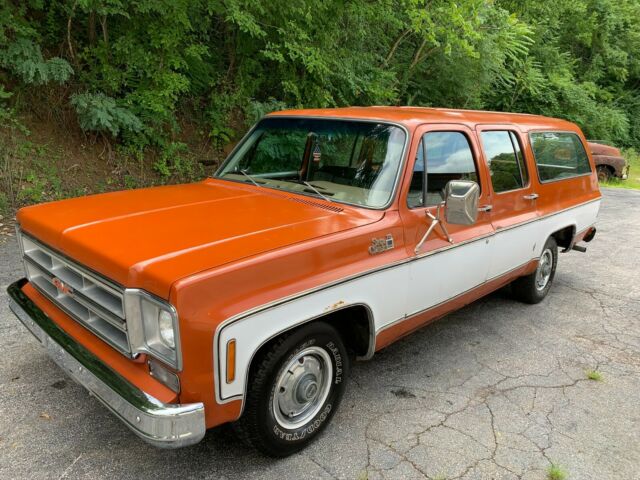 GMC Suburban 1976 image number 1