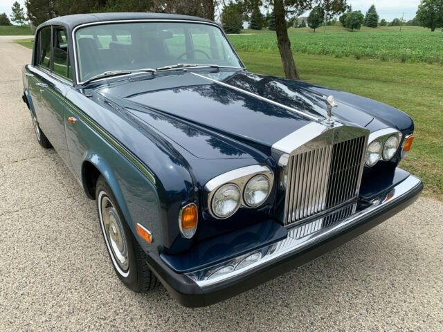 Rolls-Royce Silver Shadow 1975 image number 27