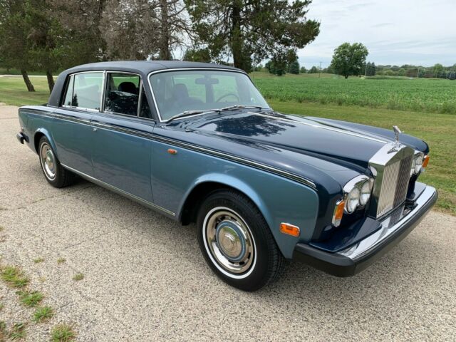 Rolls-Royce Silver Shadow 1975 image number 28