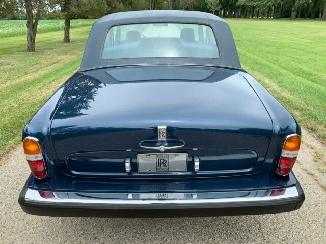 Rolls-Royce Silver Shadow 1975 image number 32