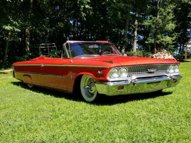 Ford Galaxie 1963 image number 15