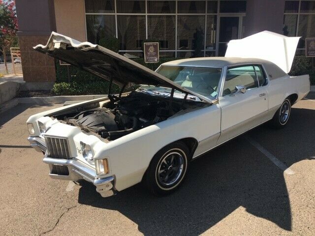 Pontiac Grand Prix 1972 image number 30