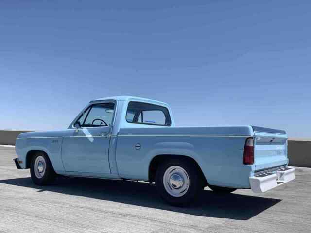 Dodge D100 1977 image number 3