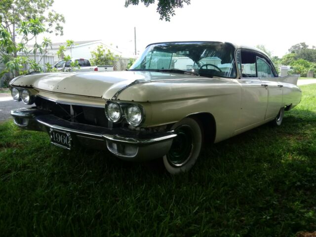 Cadillac Series 62 1960 image number 1