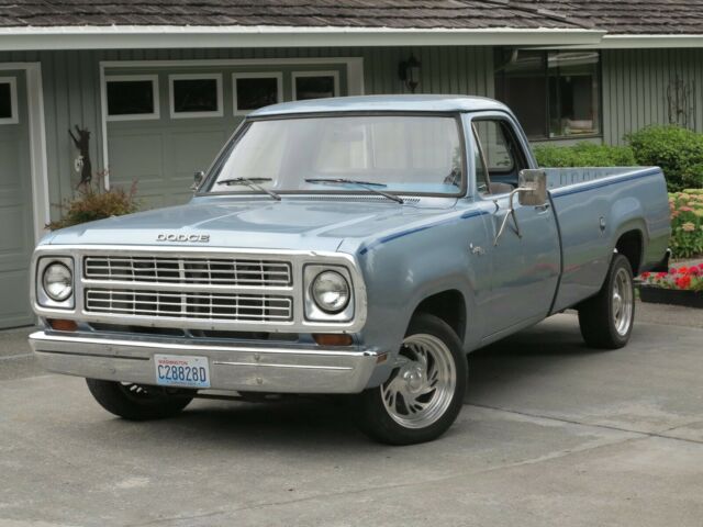 Dodge D150 1979 image number 0