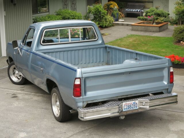 Dodge D150 1979 image number 1