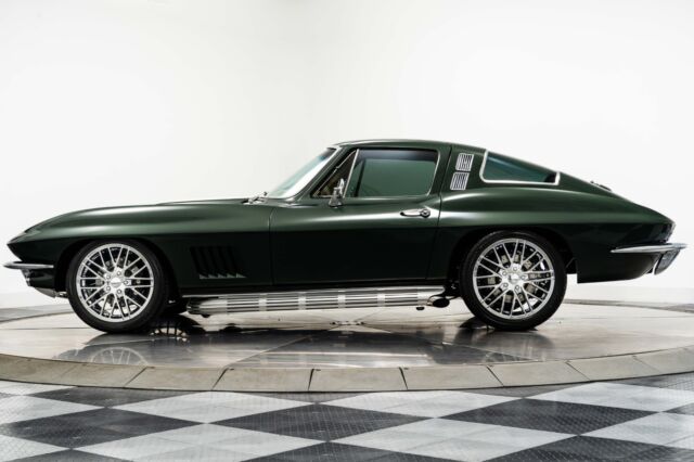 Chevrolet Corvette 1964 image number 28