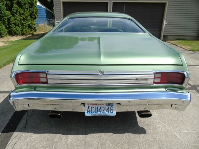 Plymouth Duster 1976 image number 2