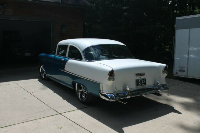 Chevrolet Bel Air/150/210 1955 image number 28