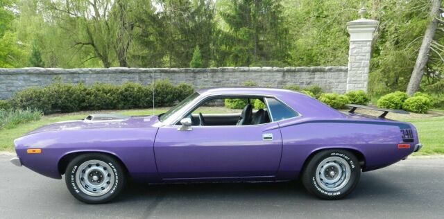 Plymouth Barracuda 1973 image number 1