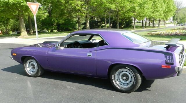 Plymouth Barracuda 1973 image number 14