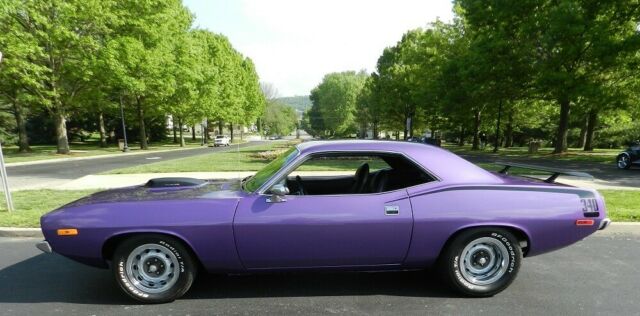 Plymouth Barracuda 1973 image number 2