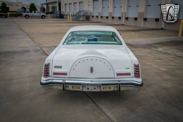 Lincoln Continental 1977 image number 11