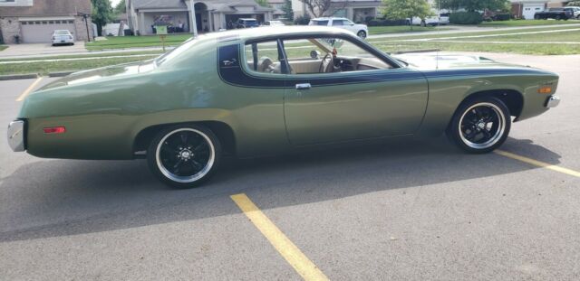 Plymouth Road Runner 1974 image number 30