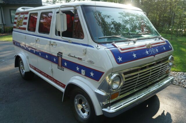 Ford Van 1973 image number 24