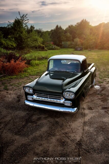 Chevrolet Pickup 1959 image number 18