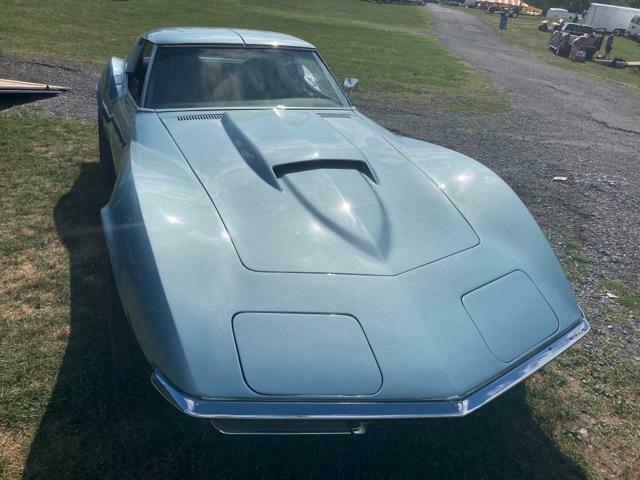 Chevrolet Corvette 1972 image number 14