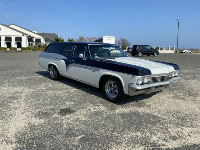 Chevrolet Biscayne 1965 image number 24