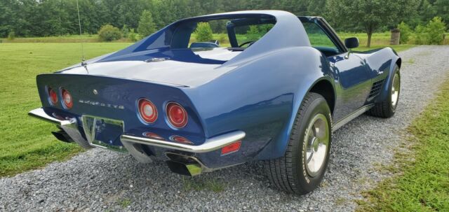 Chevrolet Corvette 1972 image number 25