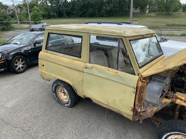 Ford Bronco 1971 image number 29