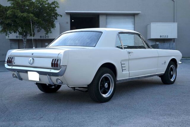 Ford Mustang 1966 image number 9