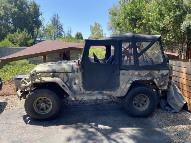 Toyota FJ40 1968 image number 0