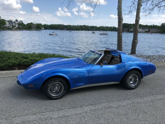 Chevrolet Corvette C3 1975 image number 11