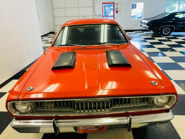 Plymouth Duster 1971 image number 12