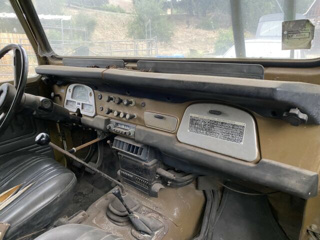 Toyota Land Cruiser 40 1977 image number 10